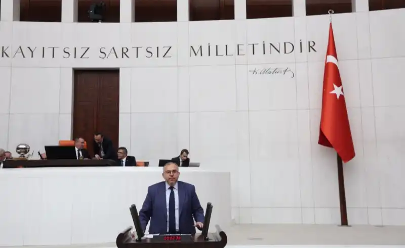 BÜYÜK ŞİRKETLERE İMTİYAZ, ESNAFA,VATANDAŞA VE DEPREMZEDEYE VERGİ !