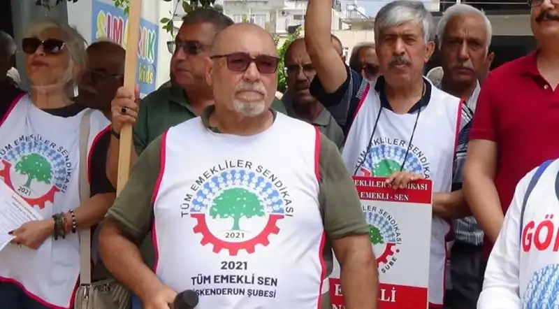 BİZ EMEKLİLER SADAKA DEĞİL, HAKKIMIZI İSTİYORUZ!