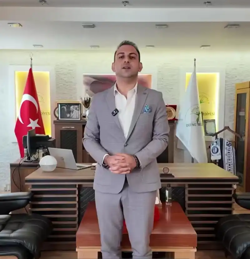 YENİ PARTİ'DEYİM! 