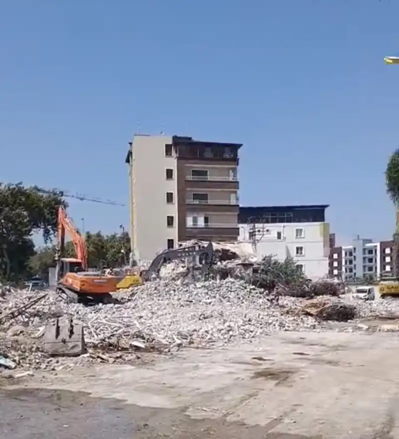 VATANDAŞIN SAĞLIĞI GÖZ GÖRE GÖRE TEHLİKEYE ATILAMAZ!