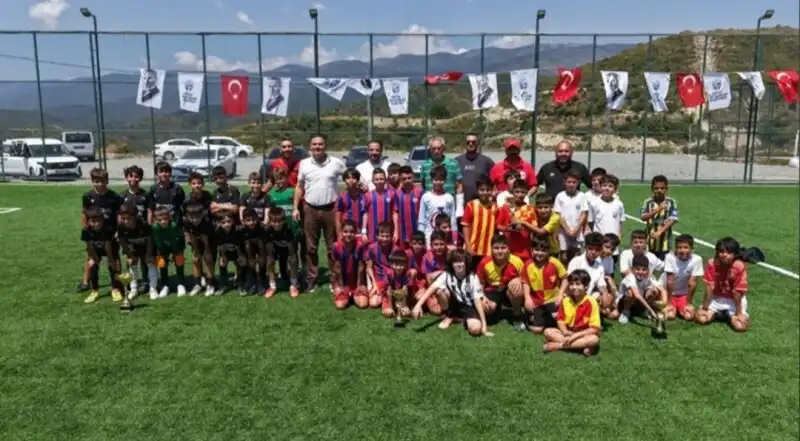 HBB’NİN HALI SAHA ÇALIŞMALARINDA SONA GELİNDİ! 