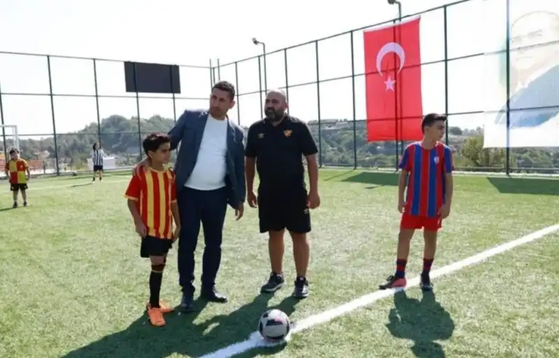 HBB’NİN HALI SAHA ÇALIŞMALARINDA SONA GELİNDİ!
