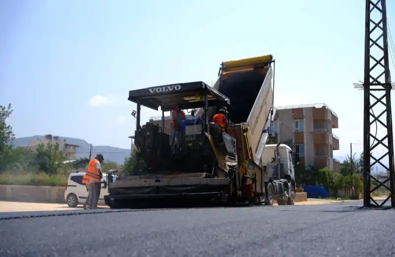 DEFNE'DE ASFALT ÇALIŞMALARI HIZ KESMEDEN DEVAM EDİYOR!