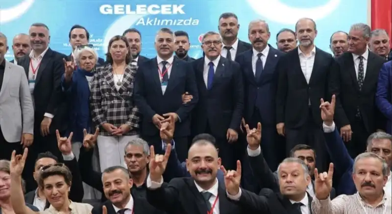 TAŞÇI YENİDEN GÖREVE SEÇİLDİ!