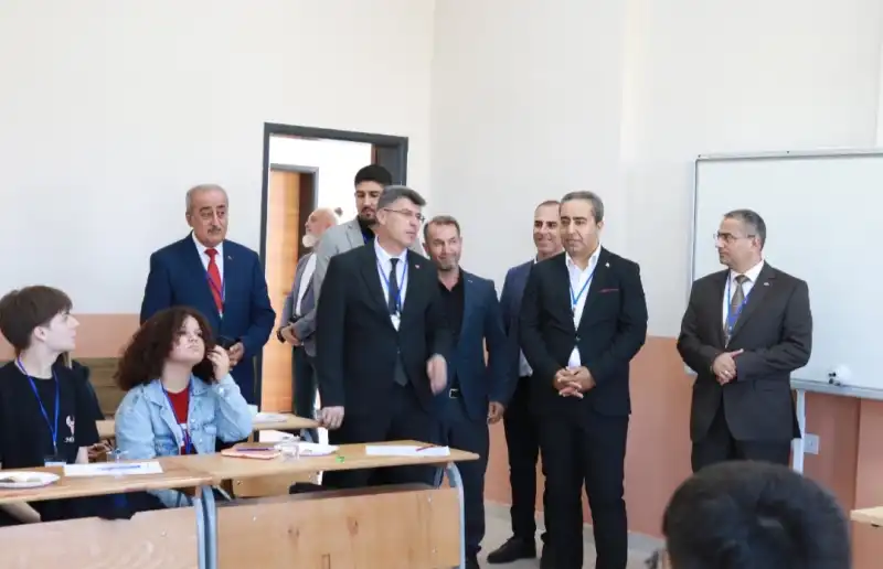 30 OKULDAN BİRİ HATAY HÜSNÜ ÖZYEĞİN ANADOLU LİSESİ SEÇİLDİ!