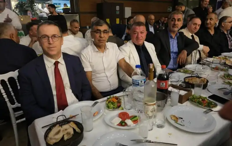 HİKMET ÇİNÇİN'İN YÜZÜNÜ GÜLDÜREN BULUŞMA!