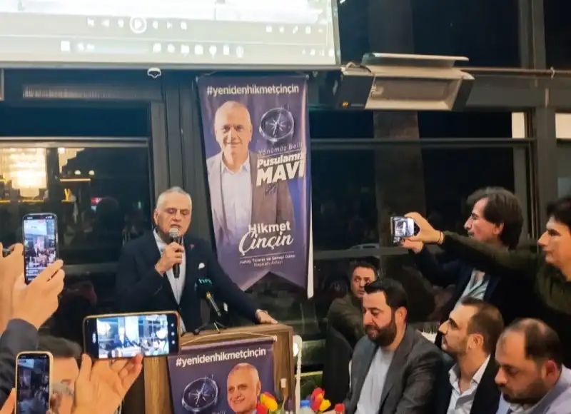 HİKMET ÇİNÇİN'İN YÜZÜNÜ GÜLDÜREN BULUŞMA!