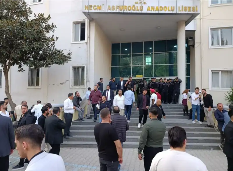 HİKMET ÇİNÇİN BİR KEZ DAHA İPİ GÖĞÜSLEDİ!