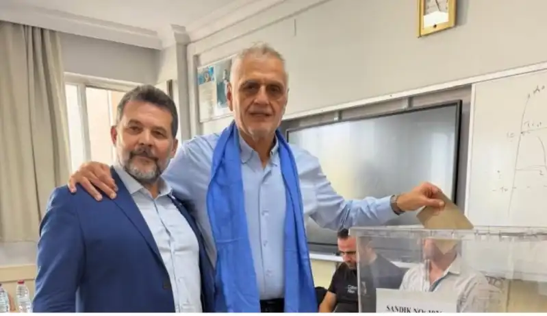 HİKMET ÇİNÇİN BİR KEZ DAHA İPİ GÖĞÜSLEDİ!