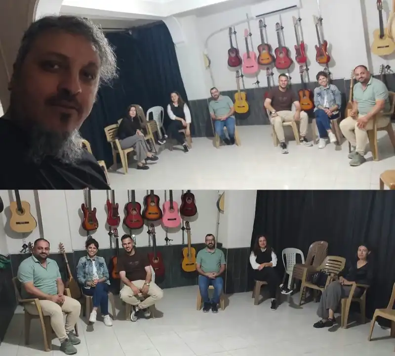 İŞ ÇIKIŞI TİYATRO!