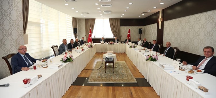 CHP'Lİ BÜYÜKŞEHİR BAŞKANLARINDAN HİZMETE DAİR İŞ BİRLİĞİ SÖZÜ!
